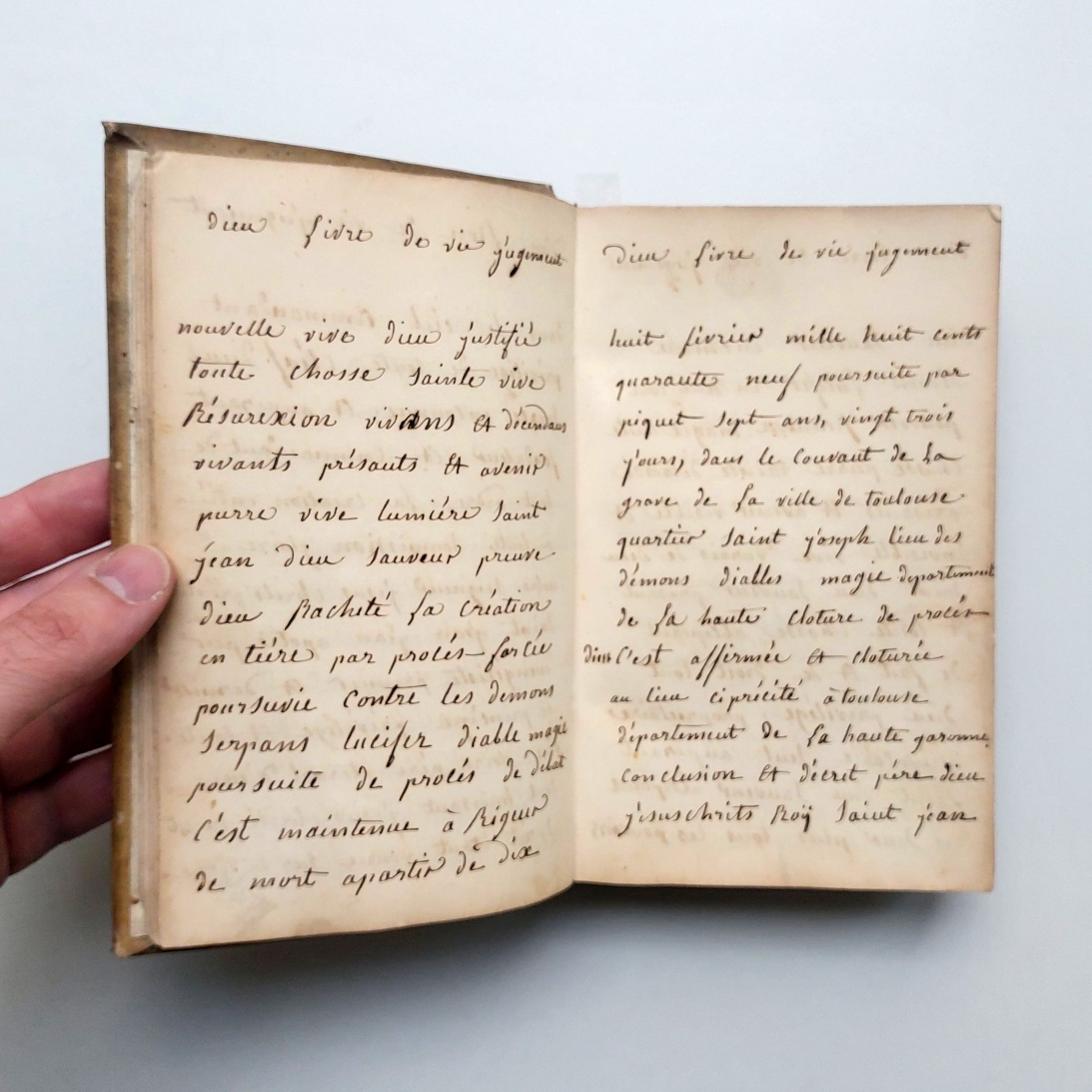 Curieux manuscrit religieux dont on peine à saisir le sens. – Image 6