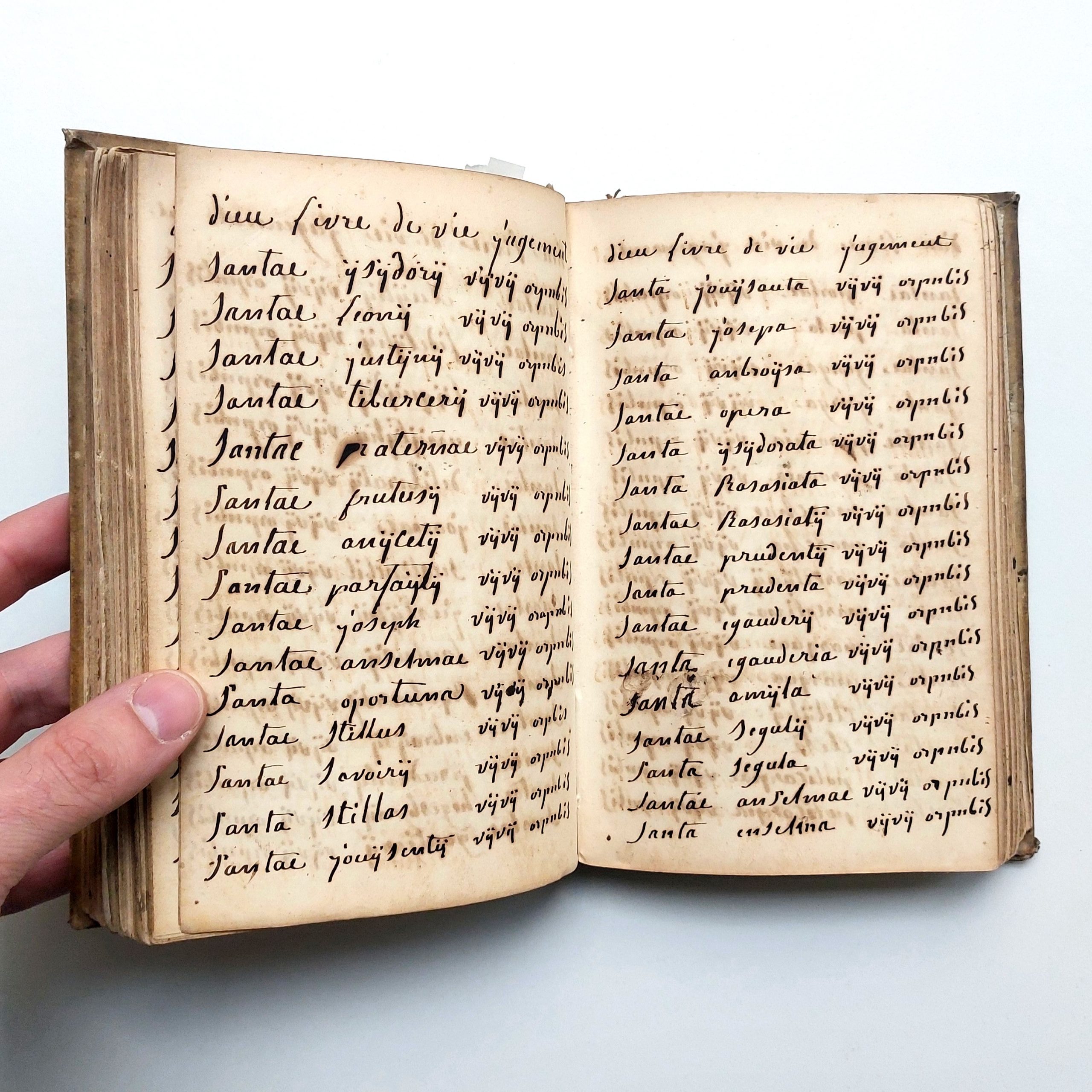 Curieux manuscrit religieux dont on peine à saisir le sens. – Image 9